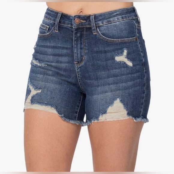 Judy Blue Destroyed High Rise Stretchy Cut Off Jean Shorts Size Medium - Picture 2 of 12